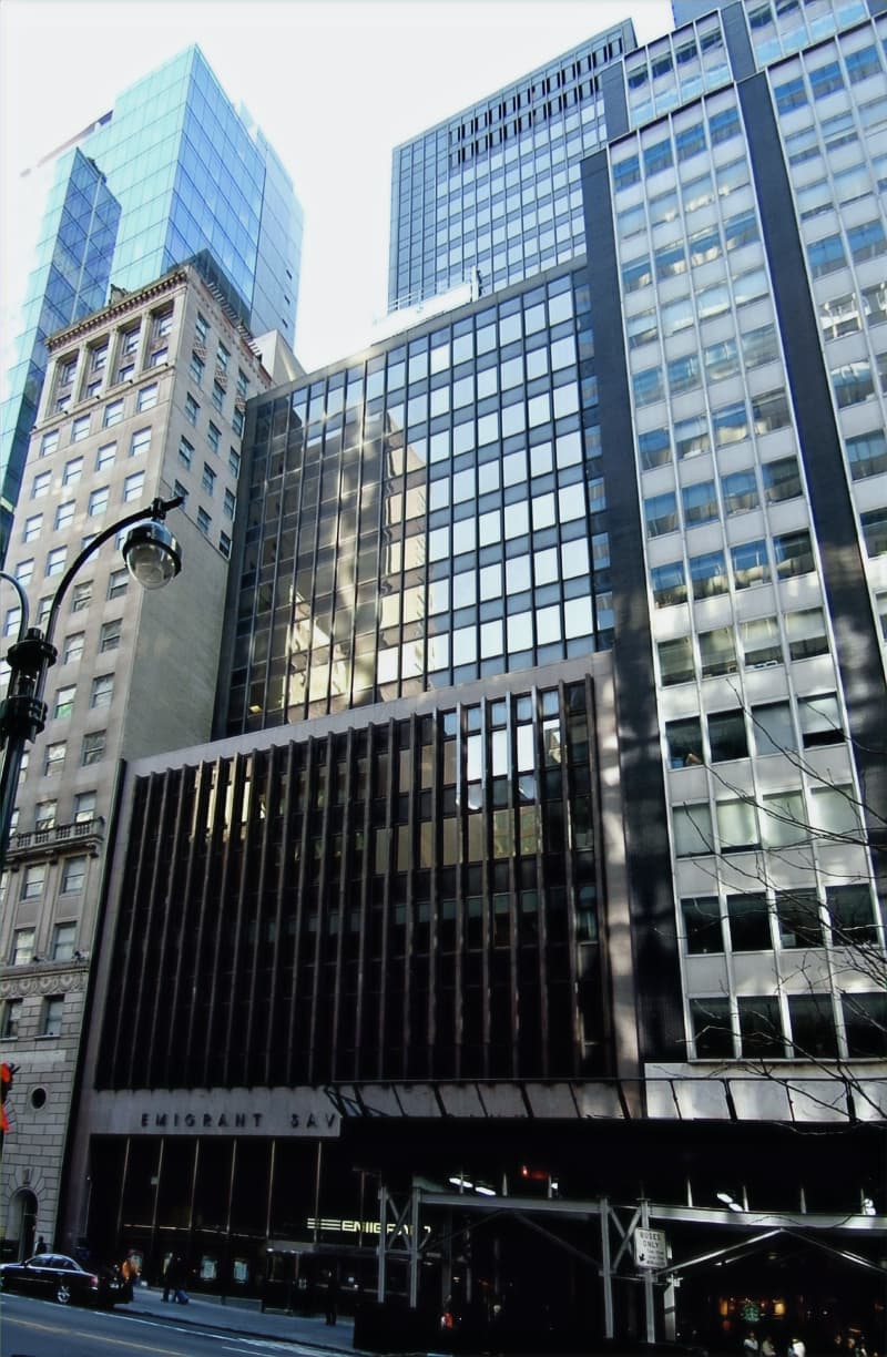 6 East 43rd Street — $135M Office (2025) 6 East 43rd Street Office sold for $135M - Investment Sale (2025) to The Vanbarton Group in Midtown Manhattan - Skyline Properties NYC commercial real estate
